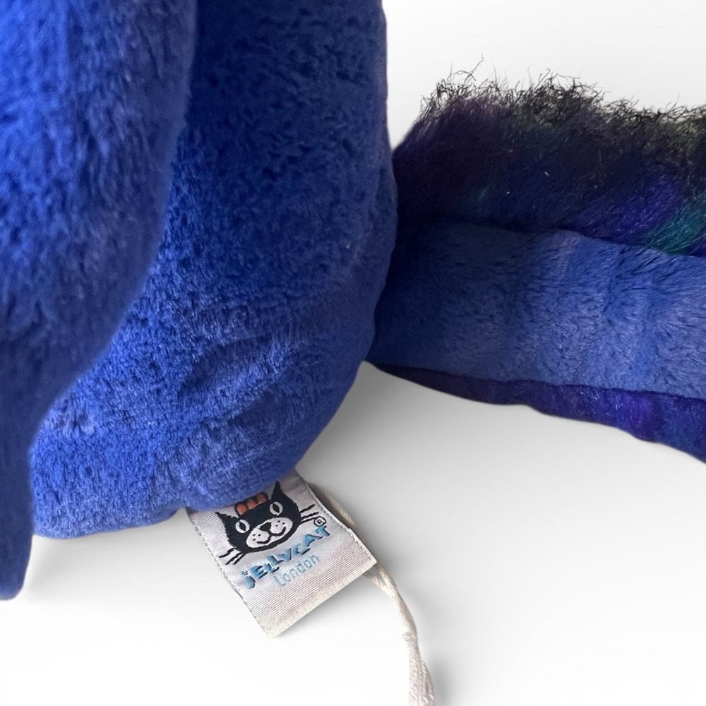 Andie Axolotl Jellycat - Picture 2 of 3